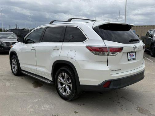 Blizzard Pearl 2015 Toyota Highlander XLE