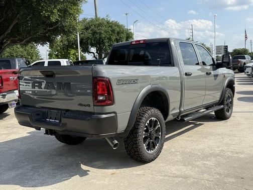 Ceramic Gray Clearcoat 2026 RAM 2500 Warlock Crew Cab 4x4 6'4' Box