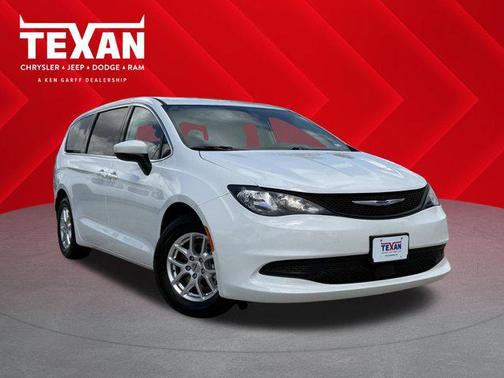 Bright White Clearcoat 2023 Chrysler Voyager LX