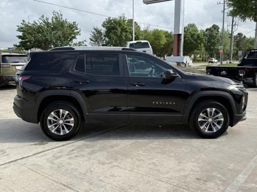 Mosaic Black Metallic 2025 Chevrolet Equinox 1LT