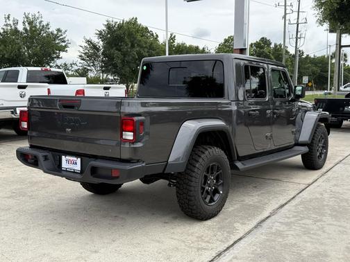Granite Crystal Metallic Clearcoat 2026 Jeep Gladiator Texas Trail 4x4