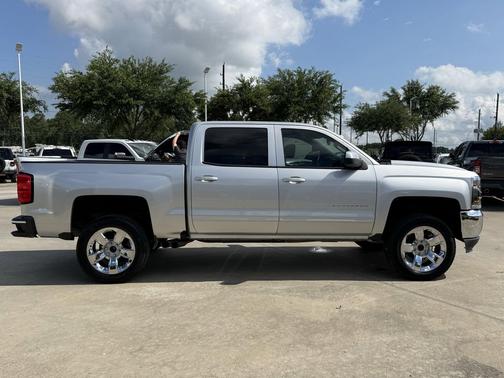 Silver Ice Metallic 2018 Chevrolet Silverado 1500 1LT