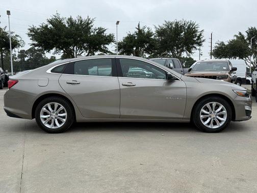 Mineral Gray Metallic 2023 Chevrolet Malibu FWD 1LT