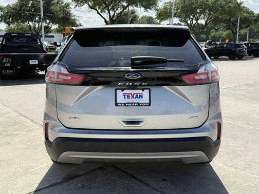 ICONIC SILVER 2024 Ford Edge SEL