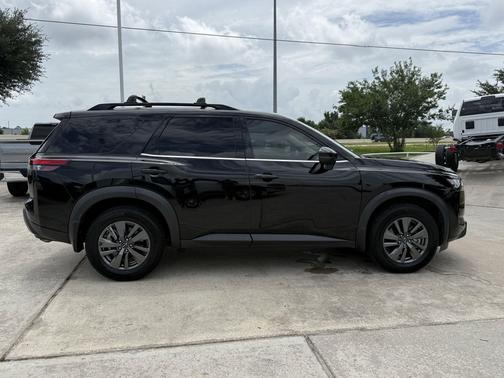 Super Black 2024 Nissan Pathfinder SV FWD
