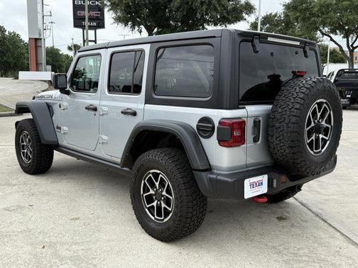 Silver Zynith Clearcoat 2024 Jeep Wrangler Rubicon