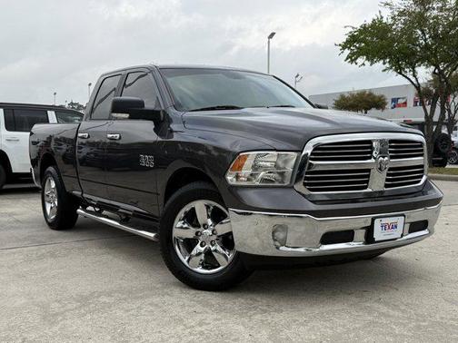 Granite Crystal Metallic Clearcoat 2018 RAM 1500 Lone Star