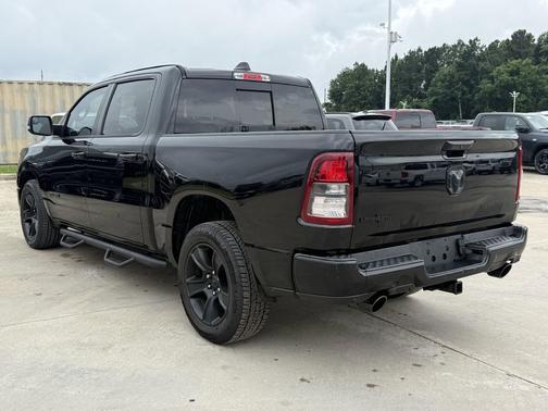 Diamond Black Crystal Pearlcoat 2020 RAM 1500 Lone Star