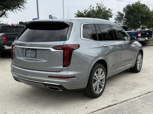 Argent Silver Metallic 2023 Cadillac XT6 Premium Luxury FWD