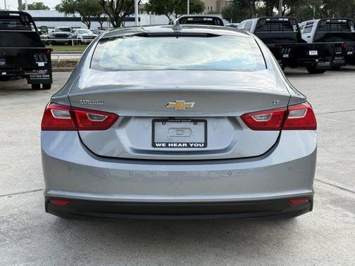 Sterling Gray Metallic 2024 Chevrolet Malibu FWD 1LT