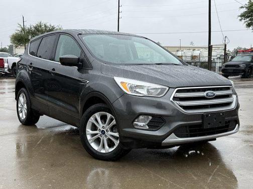 MAGNETIC METALLIC 2017 Ford Escape SE