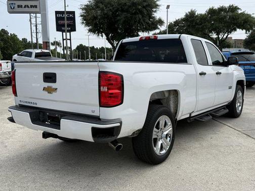 Summit White 2018 Chevrolet Silverado 1500 Custom