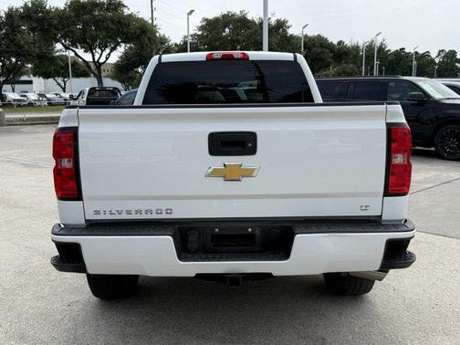 Summit White 2018 Chevrolet Silverado 1500 Custom