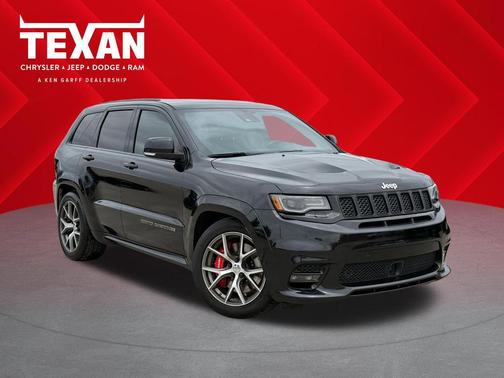 Diamond Black Crystal Pearlcoat 2017 Jeep Grand Cherokee SRT