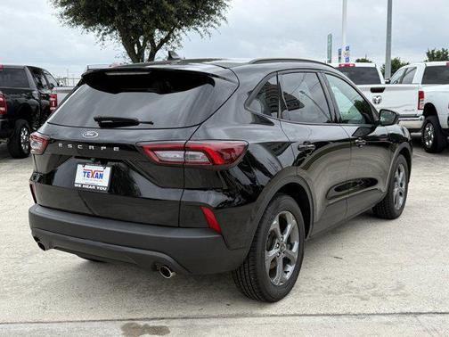 AGATE BLACK METALLIC 2025 Ford Escape ST-Line