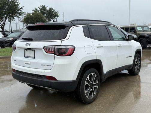 Bright White Clearcoat 2023 Jeep Compass Limited