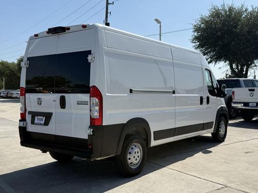 Bright White Clearcoat 2023 RAM ProMaster 2500 High Roof