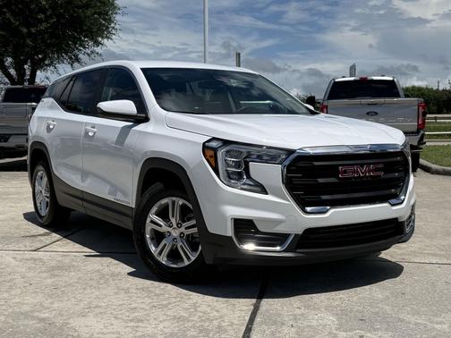 Summit White 2024 GMC Terrain SLE