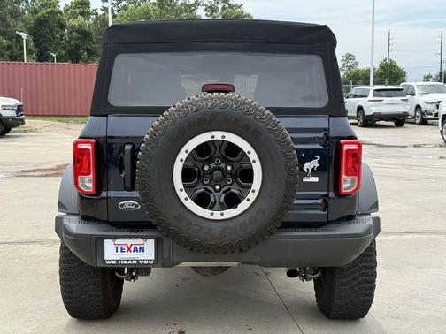 ANTIMATTER BLUE METALLIC 2021 Ford Bronco Black Diamond