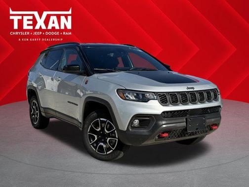 Silver Zynith Metallic Clearcoat 2024 Jeep Compass Trailhawk
