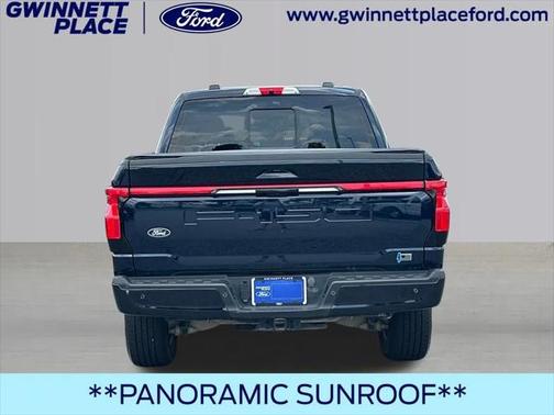 2024 Ford F-150 Lightning LARIAT