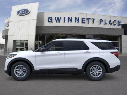 Star White Metallic Tri-Coat 2026 Ford Explorer Active