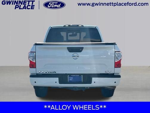 2021 Nissan Titan SV