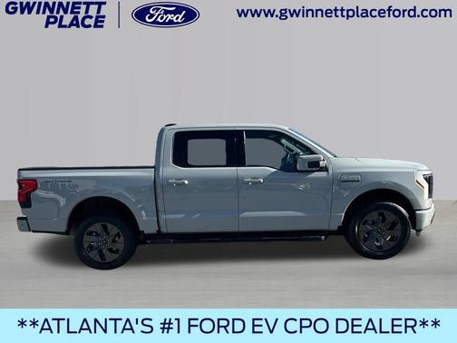 2023 Ford F-150 Lightning LARIAT