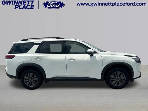 2023 Nissan Pathfinder SV 4WD