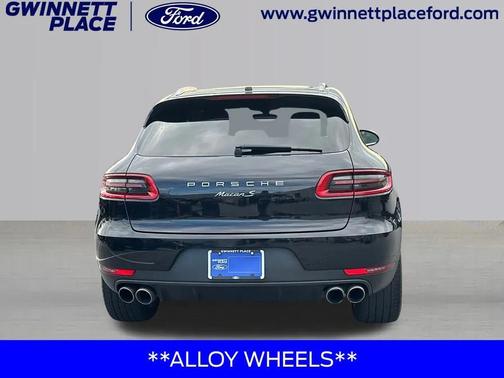 2015 Porsche Macan S