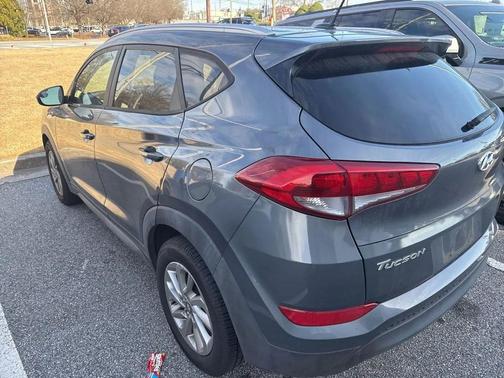 2017 Hyundai TUCSON SE