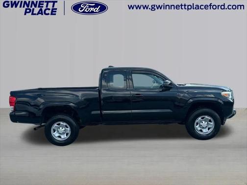 2017 Toyota Tacoma SR
