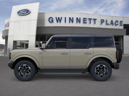 Desert Sand 2025 Ford Bronco Outer Banks