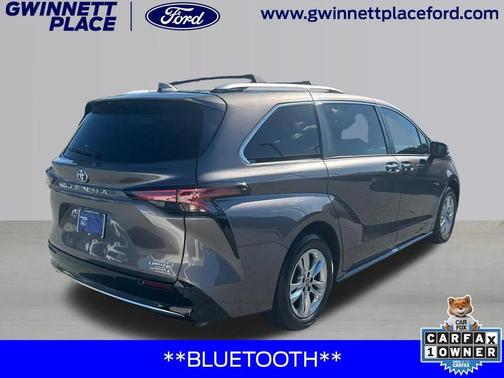 2022 Toyota Sienna Limited 7-Passenger