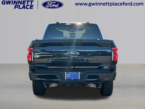 2023 Ford F-150 Lightning XLT
