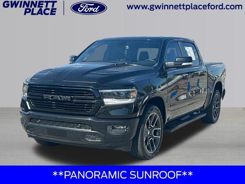 Diamond Black Crystal Pearlcoat 2019 RAM 1500 Laramie