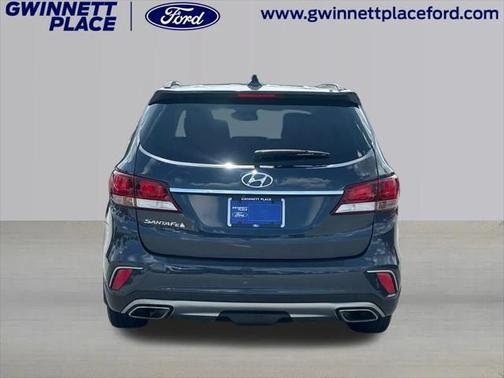 2017 Hyundai SANTA FE SE