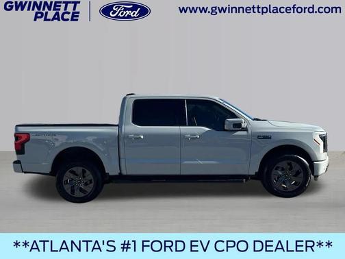 2024 Ford F-150 Lightning LARIAT