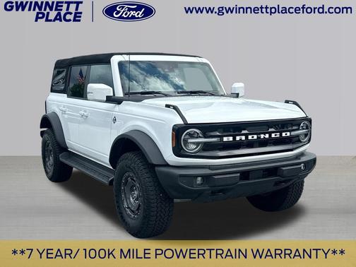 Oxford White 2025 Ford Bronco Outer Banks