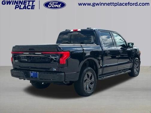 2023 Ford F-150 Lightning LARIAT