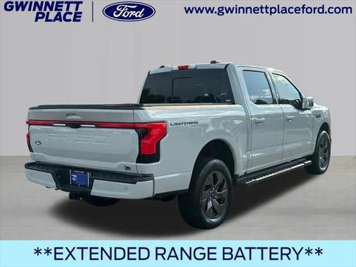 2024 Ford F-150 Lightning LARIAT