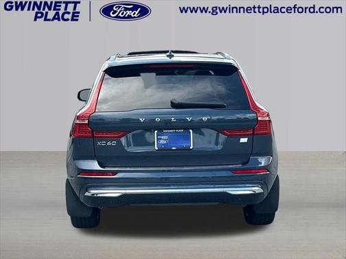 2022 Volvo XC60 Recharge Plug-In Hybrid T8 Inscription