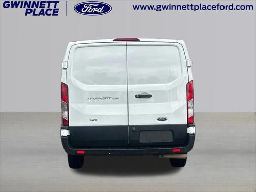 2022 Ford Transit-250 Base