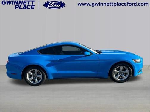 2017 Ford Mustang V6