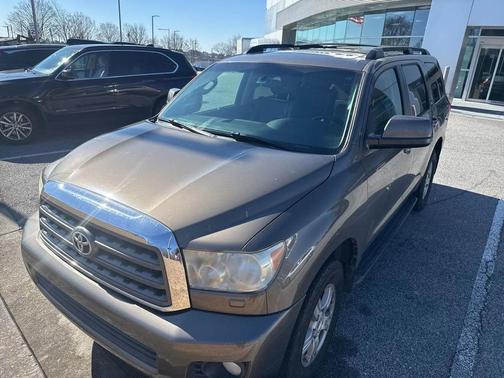 2013 Toyota Sequoia SR5