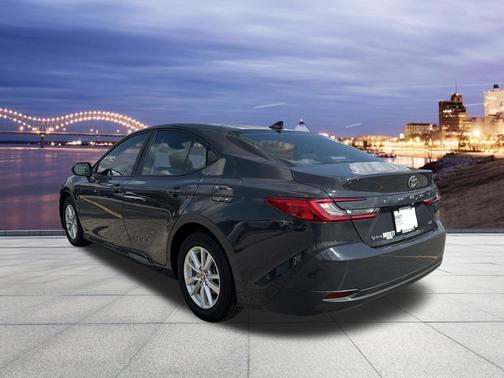 Underground 2025 Toyota Camry SE