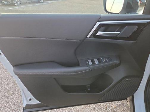 2026 Mitsubishi Outlander LE 2.5 S-AWC