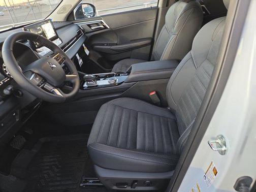 2026 Mitsubishi Outlander LE 2.5 S-AWC