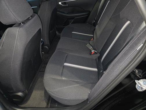 2026 Hyundai SONATA Hybrid SE