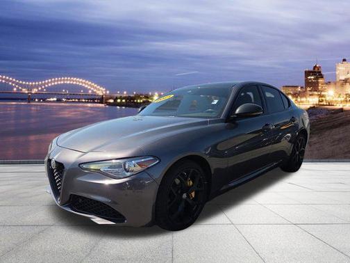 Vesuvio Gray Metallic 2021 Alfa Romeo Giulia Ti